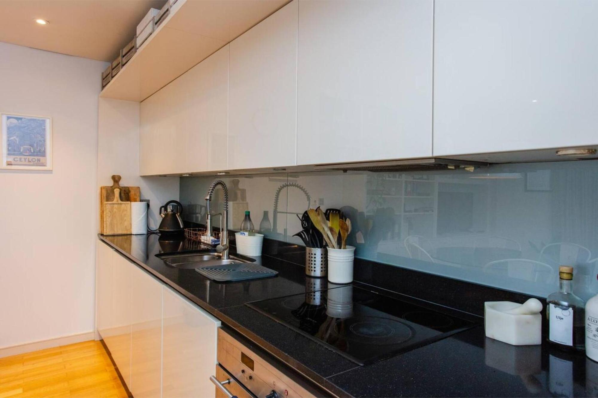 Modern 3 Bedroom Apartment In Paddington London Exterior photo